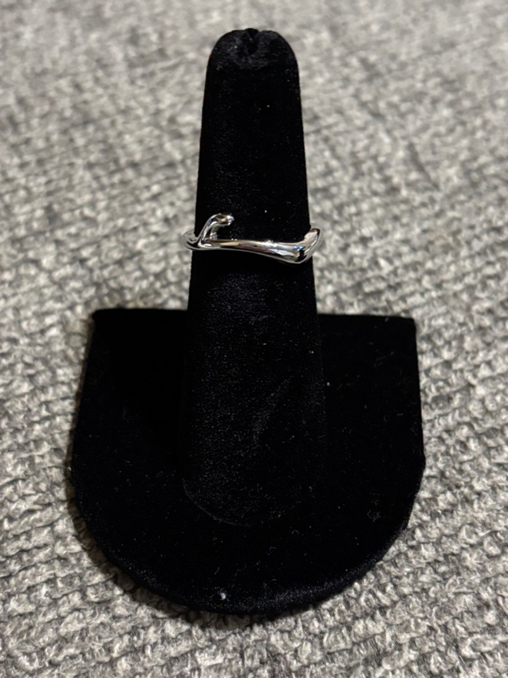 Sterling Silver Minimal Wave Ring - Silver size 6